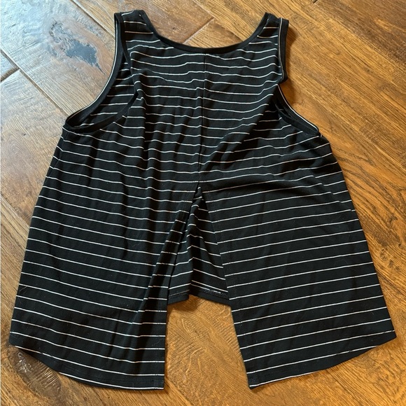 EUC- BB Dakota 2 Piece Set - Picture 2 of 3